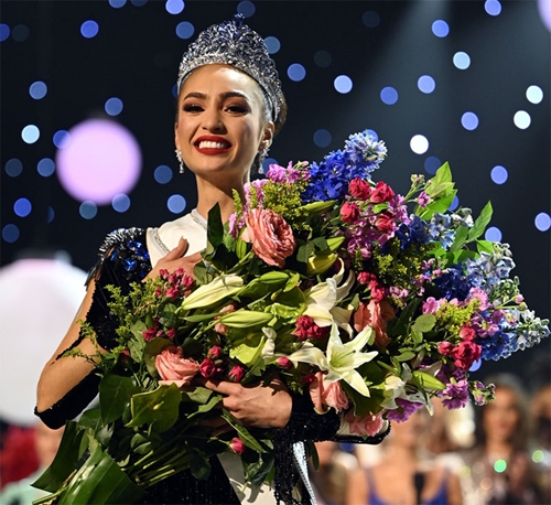 Người đẹp Mỹ đăng quang Hoa hậu Hoàn vũ 2022